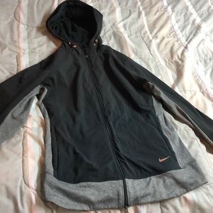Women’s Nike dry fit jacket sz m